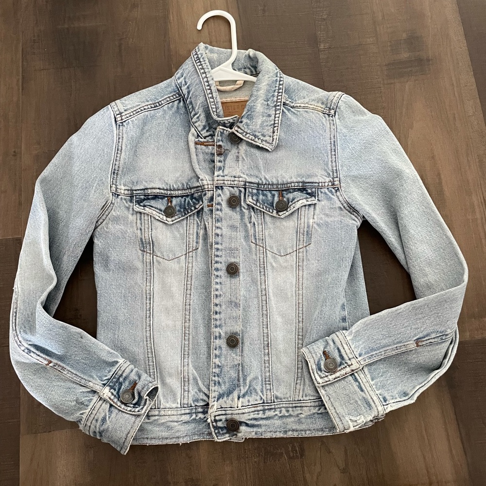 Hollister Light Denim Jacket - Small